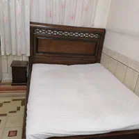 تخت دو نفره چوبی