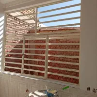 نقاشی ساختمان در و پنجره قیمت مناسب|خدمات پیشه و مهارت|کرمان, |دیوار