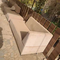 یک دست مبل و یک کاناپه تخت خواب شو