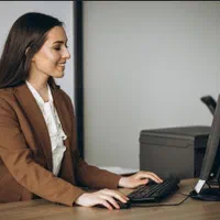 استخدام منشی خانم بدون سابقه کاری با حقوق ماهانه