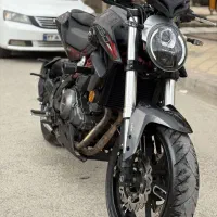 کیوجی 300، بنلی ۳۰۰ نیوفیس