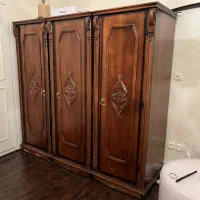 کمد سه‌تایی چوبی