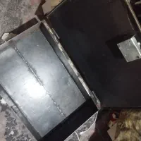 صندوق آهنی قفل دار
