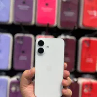 آیفون ۱۶ نرمال سفید