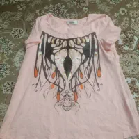 تعدادی لباس دخترانه و زنانه در حد نو