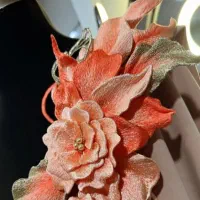 گلدوزی با مزون های خاص