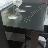 میز ناهار خوری همراه با دوصندلی