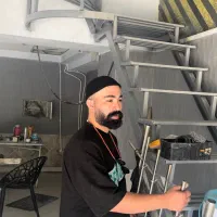 پله آهنی محکم خیلی سنگین