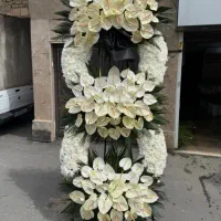 خریدوفروش انواع تاج گل های ترحیم و افتتاحیه