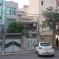 خانه 120 متری 3 طبقه دربست