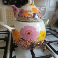 قوری و کتری لعابی ست هم
