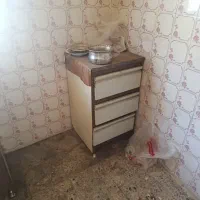 کابینت فلزی کهنه