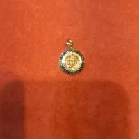 تو گردنی ( مدال) طلای ورساچه 18 عیار