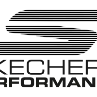 فروشنده در نمایندگی سالامون و اسکیچرز