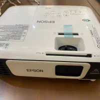 ویدیو پروژکتور ایپسون u42بسیار نو با هدیه ویژه