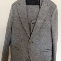 کت شلوار و جلیقه