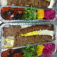 تهیه غذای برادارن مقدم
