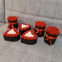 باکس گل،ولنتاین،هدیه،گل نمدی