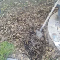 خاک برگ و ضایعات آهن پلاستیک