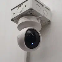 دوربین مداربسته و پنل خورشیدی واسه باغ