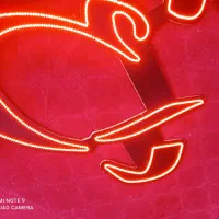 نئون تخمه داغ ال ای دی