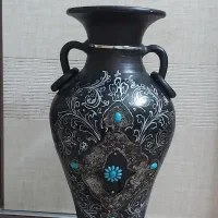 گلدان مشکی سفالی برای گل مصنوعی