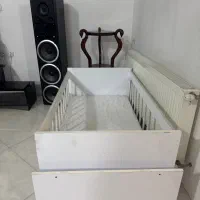 تخت گهواره ای کودک