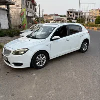 برلیانس۳۲۰ موتور بزرگ ۹۷