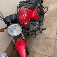 موتور سیکلت کی وای ۱۵۰ در حد پول لازم فروش فوری