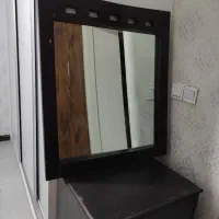 آینه و میز آرایش چوب