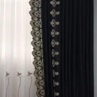 پرده سلطنتی و باکس تلویزیون