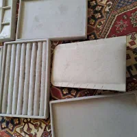 استند بدلیجات. زیور آلات