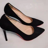 کفش مجلسی|کیف، کفش، کمربند|بندر انزلی, پیل علی باغ|دیوار