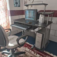 فروش کامپیوتر با میز و صندلی و اسپیکر