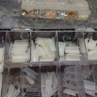 لوازم کاشت ناخن|آرایشگاه و سالنهای زیبایی|تبریز, |دیوار