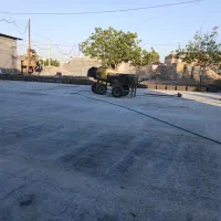 کارگر جهت کار در کارگاه بلوک زنی
