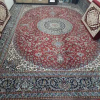 فرش دوازده متری در حد نو