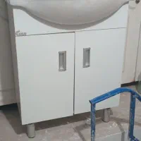 روشویی و اینه در حد نو