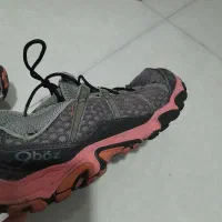 کفش برند oboz سایز ۳۹ و ۴۰