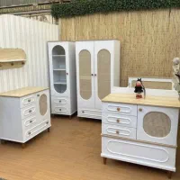 تخت و کمد نوزاد