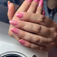 مدل برای کاشت ناخن|خدمات آرایشگری و زیبایی|فومن, |دیوار