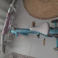 دوچرخه 12 دخترونه ،محکم و قوی،فقط ترمزش ایراد ،|دوچرخه، اسکیت، اسکوتر|کرج, عظیمیه|دیوار