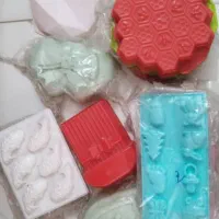 حراج لوازم قنادی به قیمت خرید دوسال پیش|ظروف پختوپز|اصفهان, ناژوان|دیوار