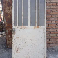 یک در چوبی یک در آهنی و بخاری توالت فرنگی و پلیت|حراج|خرمشهر, |دیوار