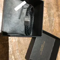 دستبند چرم برند مارال