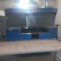 فروشنده نان در نانوایی آزاد پز زن یا مرد