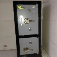 گاوصندوق|دفتر کار|قائن, |دیوار