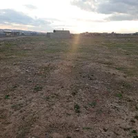 یک قطعه زمین فروش می رسد