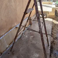 نرده بان پله تاشو