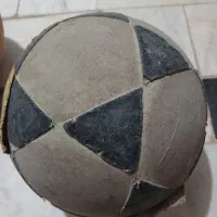 ۲عدد توپ سالم|ورزش‌های توپی|قم, ولیعصر|دیوار